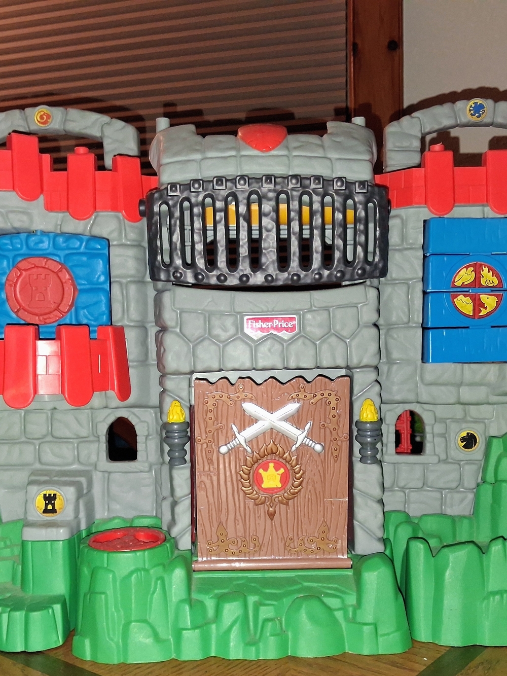 Vintage 2002 Fisher-Price Great Adventures Castle Playset